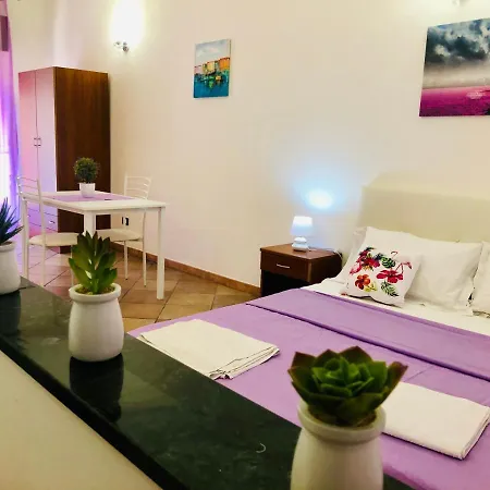 Carlottas'home Apartman *